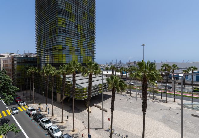 Apartamento en Las Palmas de Gran Canaria - Duplex with port views terrace By CanariasGetaway 