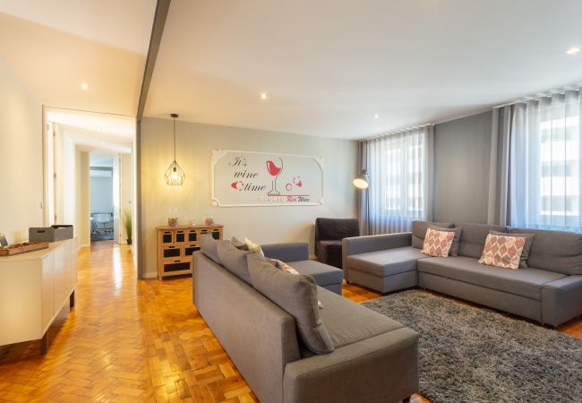 Apartamento en Oporto - Apartamento Ruby Townhouse (Centro de la Ciudad, espacioso)