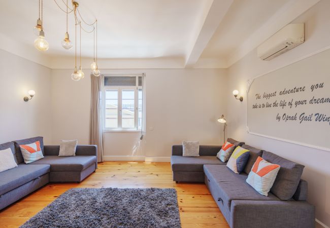 Apartamento en Oporto - Downtown Art Tile Apartment (Centro de la Ciudad, Vistas)