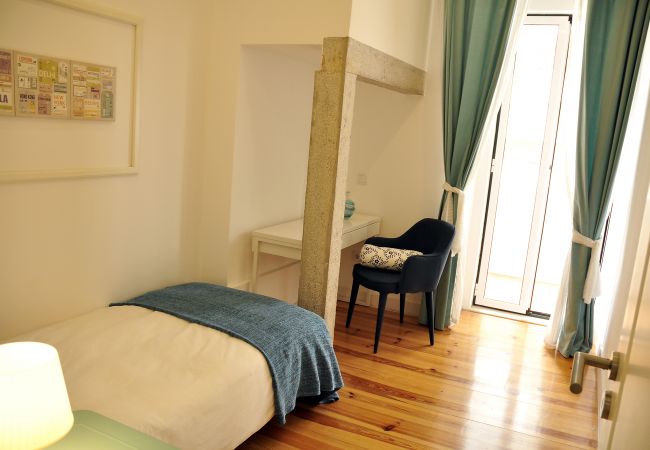 Apartamento en Lisboa ciudad - Apartamento confortable y elegante, totalmente equipado, con tres dormitorios, cerca del centro de Lisboa.