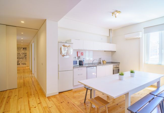 Apartamento en Oporto - Downtown City Break Apartment (Grupos, Familias)