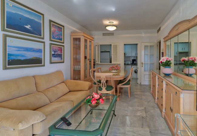 Apartamento en Fuengirola - Doña Sofia Fuengirola - Beach Apartment, parking, Wi-Fi, sea view
