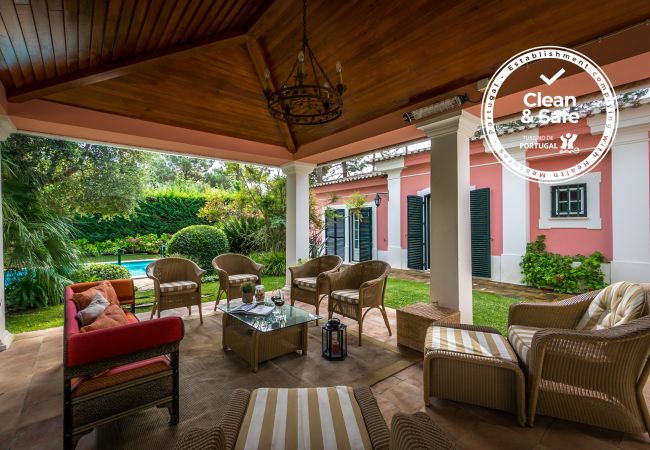 Villa en Sesimbra - Villa privada en el Condominio Quinta do Peru Golf con piscina y capacidad para 10pax