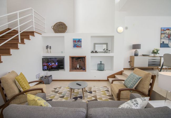 Casa adosada en Almancil - Casa Granada | 4 Dormitorios | Piscina Privada | Varandas do Lago