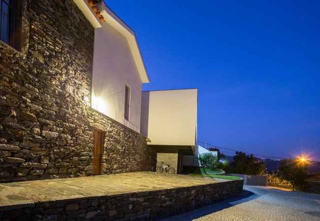 Villa en Peso da Régua - Villa contemporánea con piscina infinita y jardín