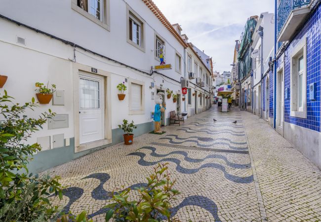 Apartamento en Sesimbra - Apartamento con vistas al mar, acceso a la piscina y parking privado en Sesimbra