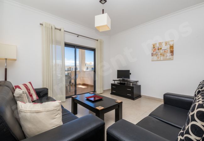 Apartamento en Lagos - Apartment Mos | professionally cleaned | 2-bedroom second-floor apartment | communal pool