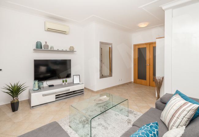 Apartamento en Lagos - Apartment Vista Mar | professionally cleaned | 3-bedroom apartment | extremely large roof terrace with barbecue | close to Lagos town centre