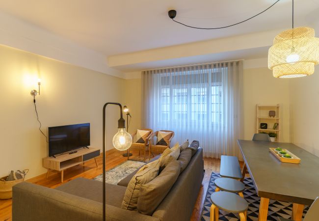 Apartamento en Oporto - Downtown Wood's Flat Apartment (Famílias, AC)