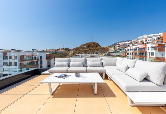 Apartamento en Fuengirola - Penthouse Middle Views | Lujo, piscina de terraza, vista del mar