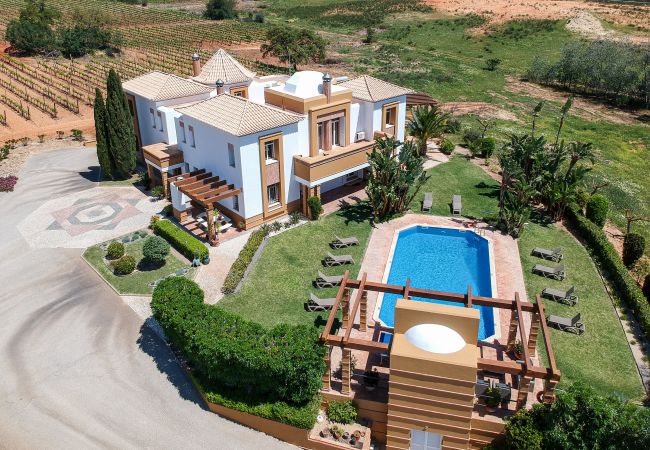 Villa en Albufeira - Quinta Dionysus | 6 Dormitorios | Viña Propria | Albufeira