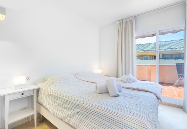 Apartamento en Marbella - Encantador apart. de 3 dormitorios en Jardines de Santa Maria Golf, Marbella