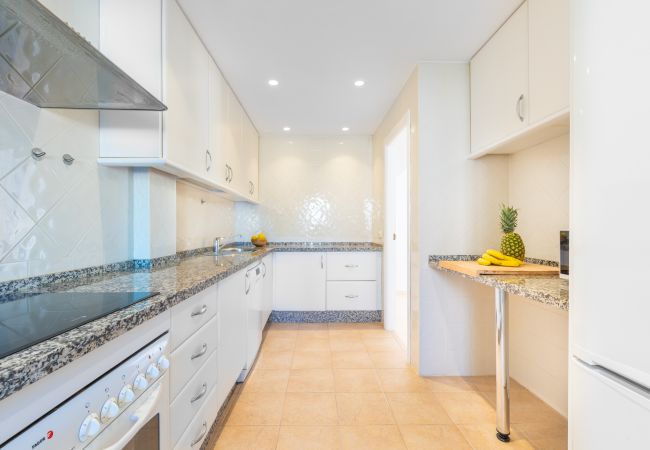 Apartamento en Marbella - Encantador apart. de 3 dormitorios en Jardines de Santa Maria Golf, Marbella