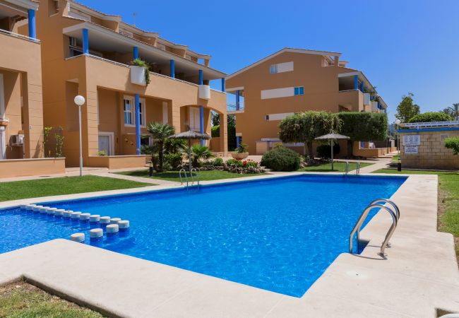 Apartamento en Javea / Xàbia - Menorca Duplex Javea, con Terraza, Piscina Comunitaria y muy cerca de la playa