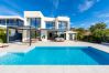 Villa en Mijas Costa - Casa Luz | Lujosa villa ideal para familias | piscina privada | BBQ