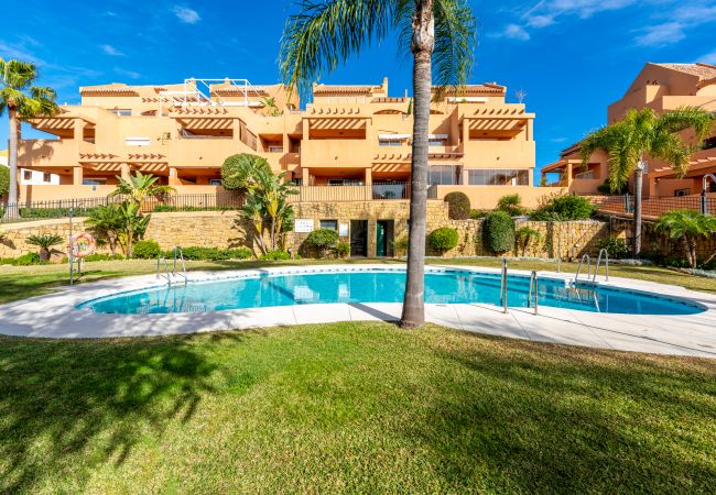 Apartamento en Marbella - Los Lagos Golf II | Encantador apartamento de 3 habitaciones en Marbella