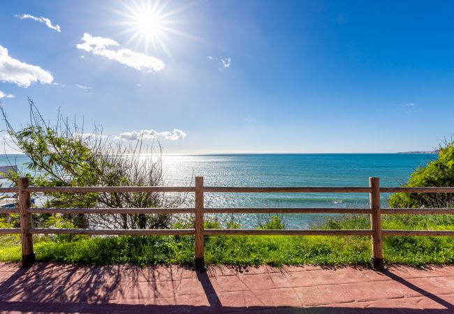 Apartamento en Benalmádena - Torremuelle | adosado de dos habitaciones con piscina privada | BBQ