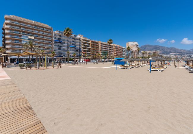 Apartamento en Fuengirola - Maritimo Rey | Beach Front Apartment in Fuengirola 