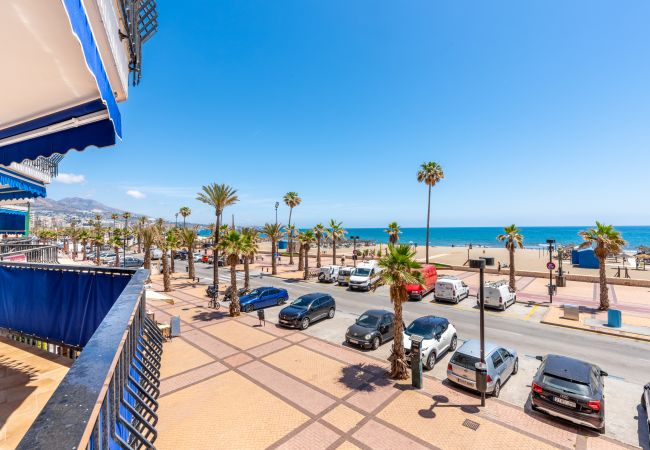 Apartamento en Fuengirola - Maritimo Rey | Beach Front Apartment in Fuengirola 