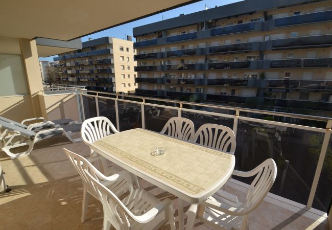 Apartamento em La Pineda - Nova Pineda 3hab:300m playa,centro La Pineda-Piscinas-Parque-Wifi,parking,ropa gratis