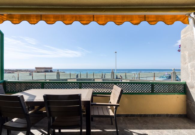 Casa em San Bartolomé de Tirajana - Las Burras Beach terrace&pool By CanariasGetaway 