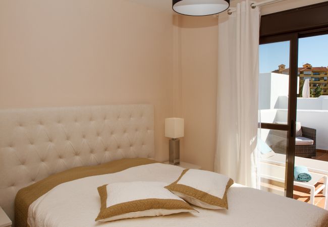 Apartamento em Estepona - Golf Hills Marbella - Beautiful decorated incl. lounge terrace