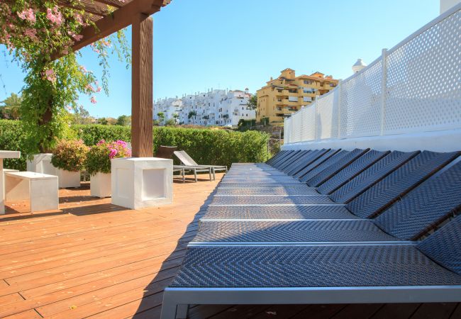 Apartamento em Estepona - Golf Hills Marbella - Beautiful decorated incl. lounge terrace