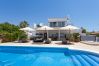Villa em Marbella - El Rosario Marbella - Luxury 6 bed/bath villa, private pool, jacuzzi
