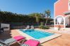 Villa em Ciutadella de Menorca - Cómoda villa privada en la urbanización de Calan Blanes, situada en zona residencial muy tranquila. Piscina privada.