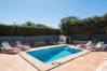 Villa em Ciutadella de Menorca - Cómoda villa privada en la urbanización de Calan Blanes, situada en zona residencial muy tranquila. Piscina privada.