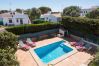 Villa em Ciutadella de Menorca - Cómoda villa privada en la urbanización de Calan Blanes, situada en zona residencial muy tranquila. Piscina privada.