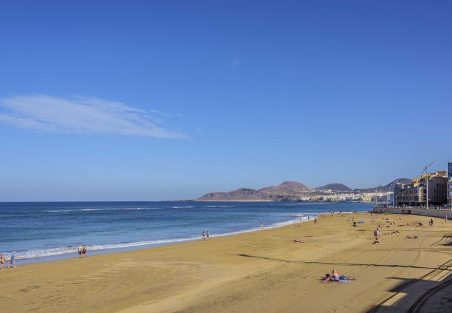 Casa em Las Palmas de Gran Canaria - Great balcony over blue sea By CanariasGetaway 