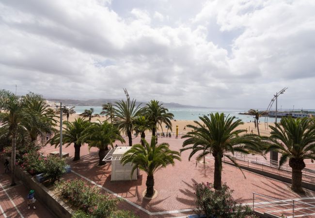 Casa em Las Palmas de Gran Canaria - Great balcony over blue sea By CanariasGetaway 