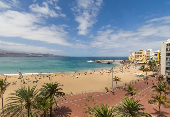 Casa em Las Palmas de Gran Canaria - Great balcony over blue sea By CanariasGetaway 