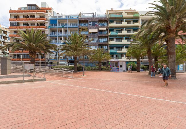 Casa em Las Palmas de Gran Canaria - Great balcony over blue sea By CanariasGetaway 