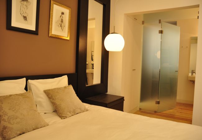 Apartamento em Lisboa - Apartamento confortável e estiloso, totalmente equipado, com três quartos, próximo do centro de Lisboa.