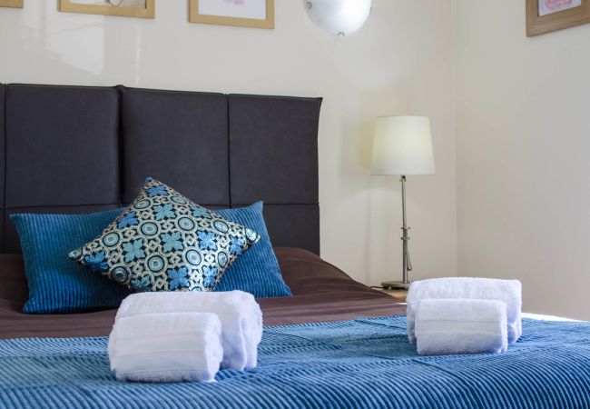 Villa em Albufeira - Villa Joy | 4 Quartos | a Pé da Praia | Olhos de Água