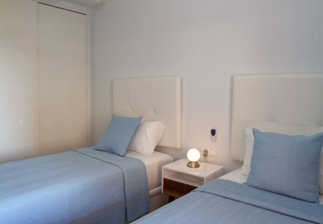 Apartamento em Torremolinos - Lydia Uno - Exclusive apartment for 8 near beach and restaurants