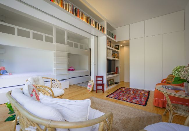 Villa em Sesimbra - Villa privada no condomínio de Golfe da Quinta do Peru com piscina e capacidade para 10pax