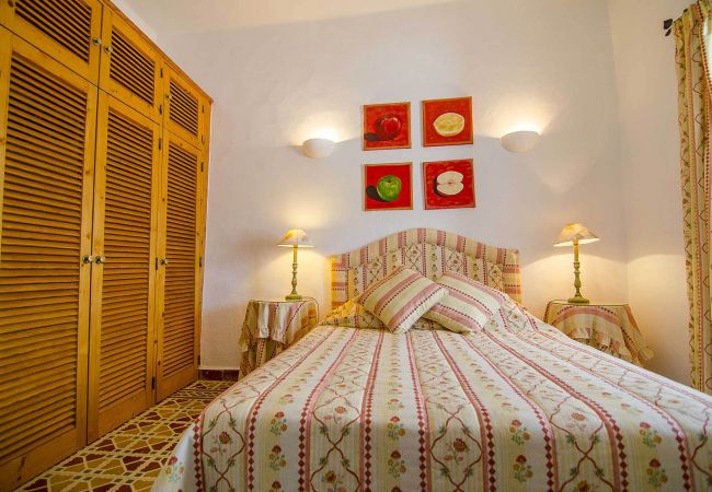 Villa em Almancil - Quinta da Ilda | 6 Quartos | Casa Típica | Almancil 