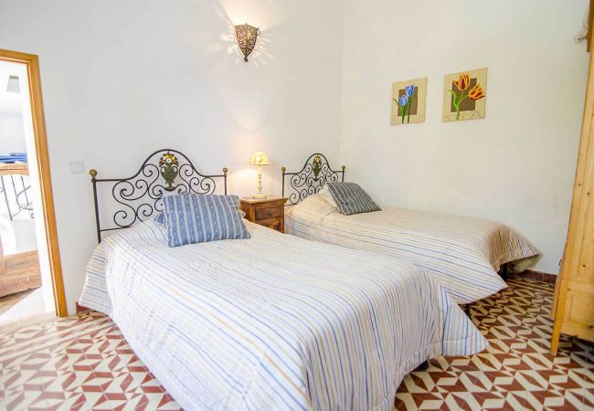 Villa em Almancil - Quinta da Ilda | 6 Quartos | Casa Típica | Almancil 