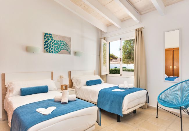 Apartamento em Cala´n Blanes - Apartamento J, dispone de bajada privada a la playa de plataformas de Calan Brut, con piscina privada y nuevo mobiliario!!