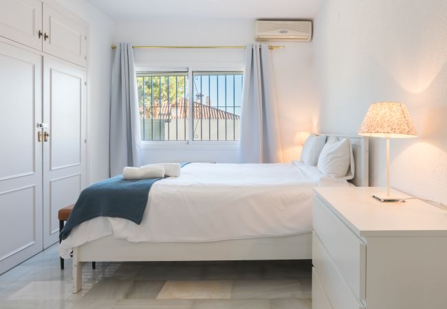 Villa em Mijas Costa - Villa Panorama – Oásis com Vista Mar e Piscina Privada, Mijas Costa