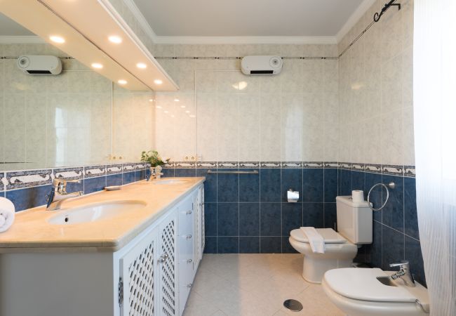 Villa em Mijas Costa - Villa Panorama – Oásis com Vista Mar e Piscina Privada, Mijas Costa