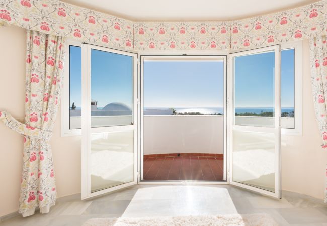 Villa em Mijas Costa - Villa Panorama – Oásis com Vista Mar e Piscina Privada, Mijas Costa