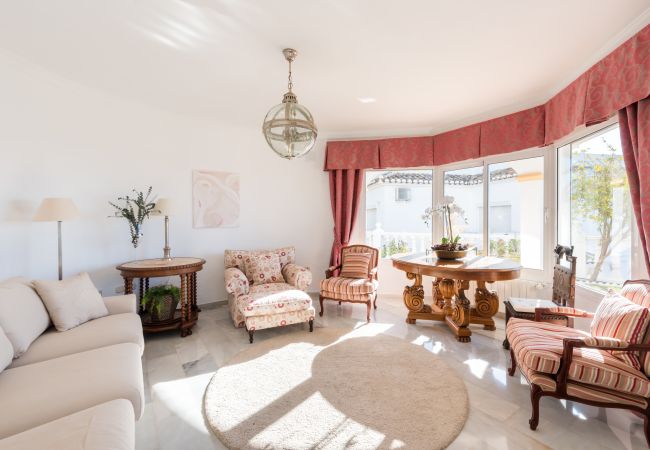 Villa em Mijas Costa - Villa Panorama – Oásis com Vista Mar e Piscina Privada, Mijas Costa