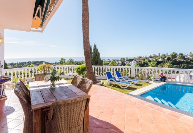Villa em Mijas Costa - Villa Panorama – Oásis com Vista Mar e Piscina Privada, Mijas Costa