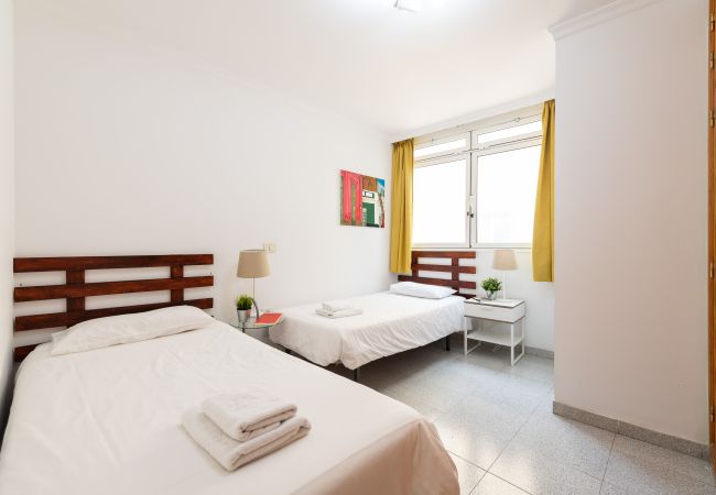 Casa em Las Palmas de Gran Canaria - Next to the beach - 5 beds By CanariasGetaway 