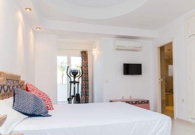 Apartamento em Javea / Xàbia - Oasis Club II Triplex Apartment, piscina, terraços e a 5min da praia