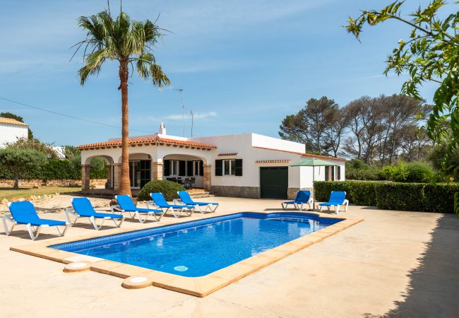 Villa em Cala Blanca - VILLA BINISARET 1